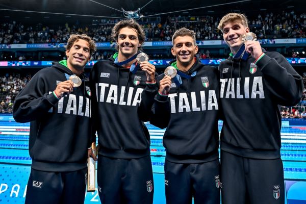 Manuel Frigo Thomas Ceccon Paolo Conte Bonin Alessandro Miressi DBM bronzo 4x100 stilelibero 600 400