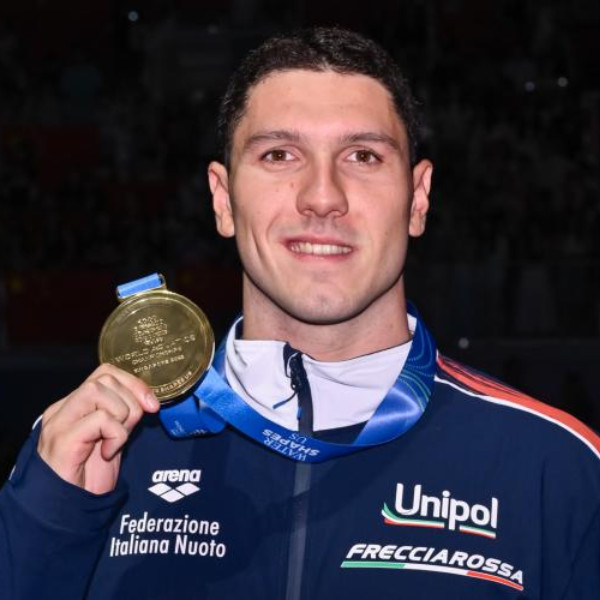 simone cerasuolo of italy dbm 6001