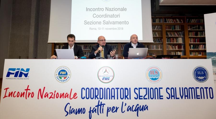 images/foto_federazione/large/siamo_fatti_per_lacqua.jpg