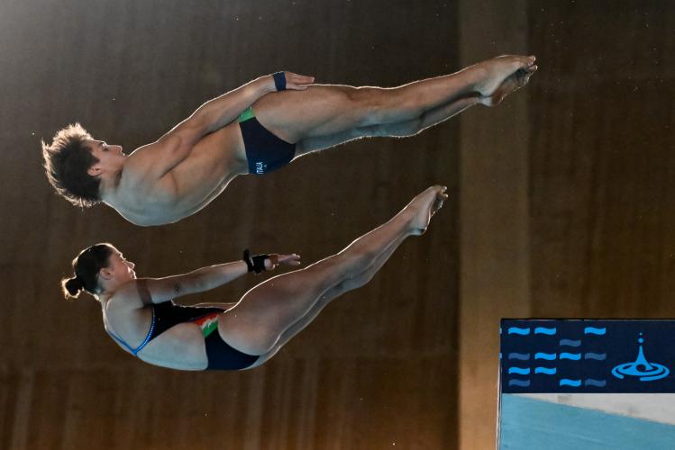 Europei di Parigi. Tuffi giorno 6. Finale piattaforma sincro