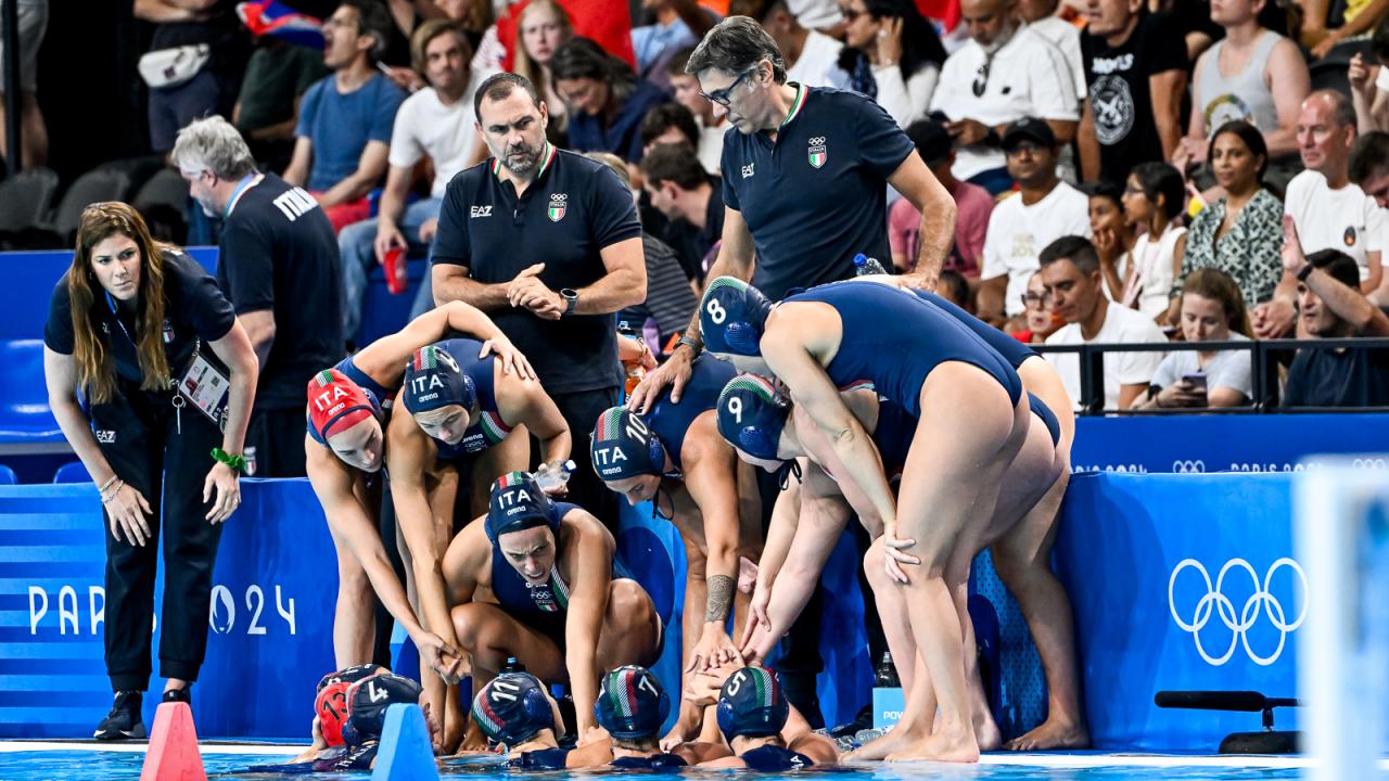 images/large/Carlo_Silipo_head_coach_of_team_Italy_DBM_GS21558.JPG