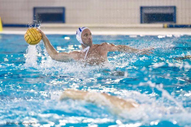 images/large/Como-nuoto-giocatore-1-650x433.jpg