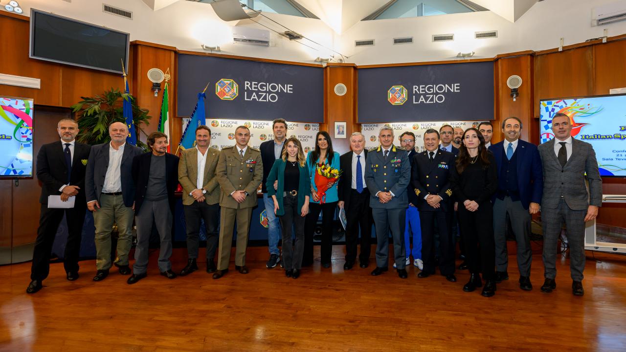 images/large/Gruppo_presentazione_Italian_Sportrait_Award_2025.JPG