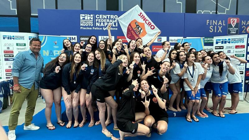 images/large/TUTTI_IN_PISCINA_ARTISTICO_NAPOLI_800X450.jpg